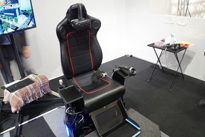 BLAST×BLAST�́AVR��p���C�h�V���~���[�^�[SIMVR�ɍ����đ̌�