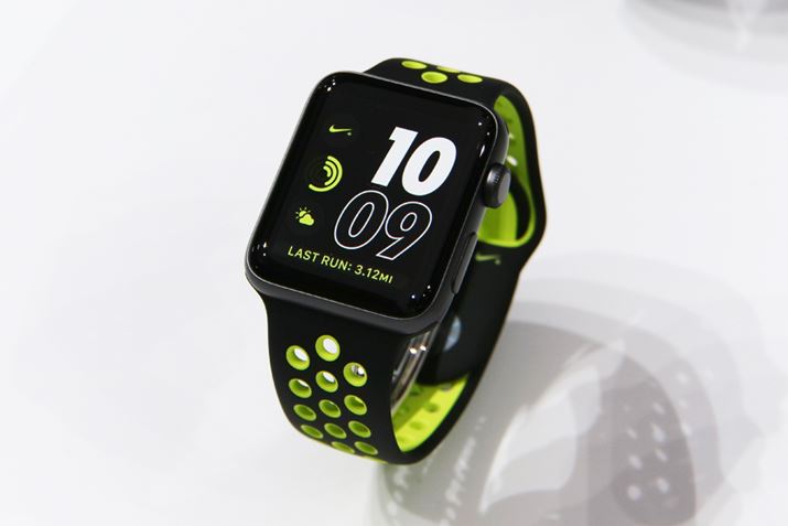 Apple Watch Nike+BՂɂ͐傫\AjOł₷