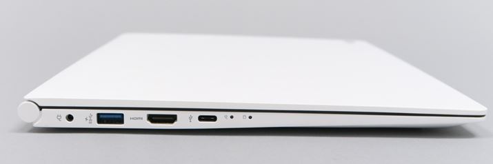 ʁBUSB 3.0 Type-CHDMIo͂Ȃǂ𓋍