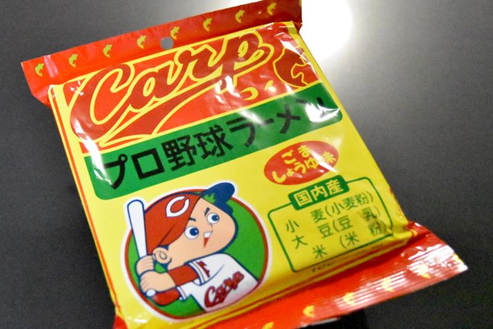 pbP[W悭ƁAȌ̃CXg㉺ɕ`Ă܂