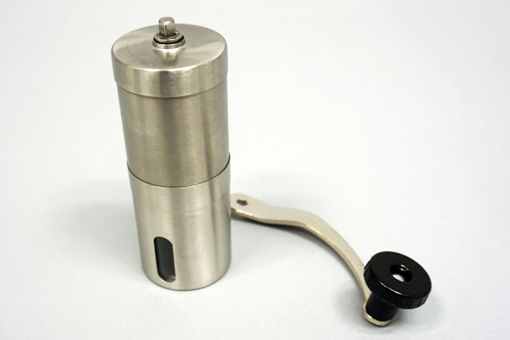 �R�[�q�[�~�����n���h�����𕪉��ł��܂��B�~�������̃T�C�Y�́A4.9�i���a�j×12.3�i�����jcm