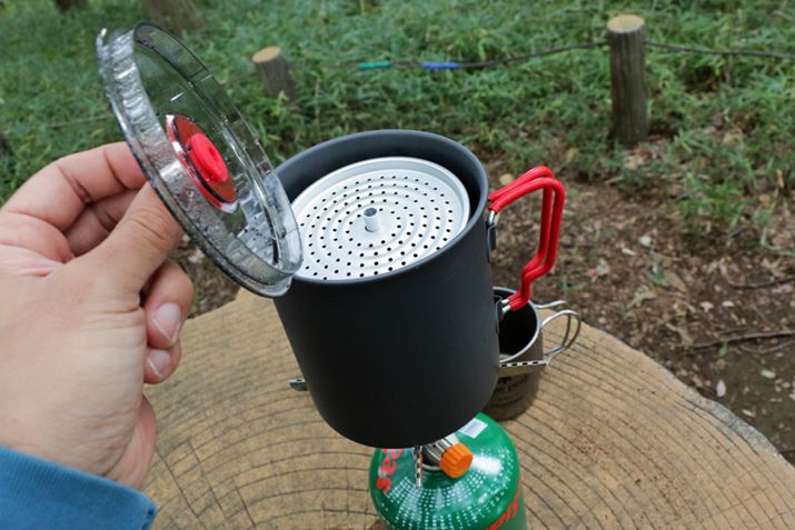 �M�����������N�b�J�[�ɃX�g���[�i�[���Z�b�g���A�N�b�J�[�̃t�^�����Ď�΂ɂ����܂��傤