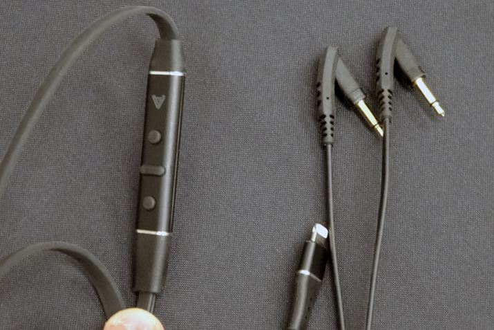 Lightning[qɒ}łCipherP[u