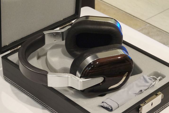 Jubilee 25 EditionB}JbTEG{j[ɃVo[̃ANZgznEWO͖{ɔ