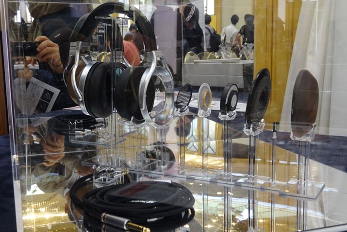 fmu[Xł́AuAH-D7200v͌̕^WĂ