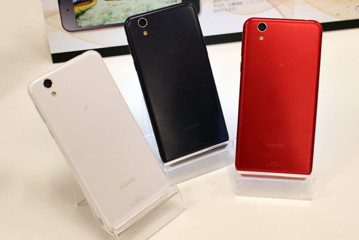 J[oG[V̓zCgƃlCr[ɉāAyVoCp̃bhpӂ