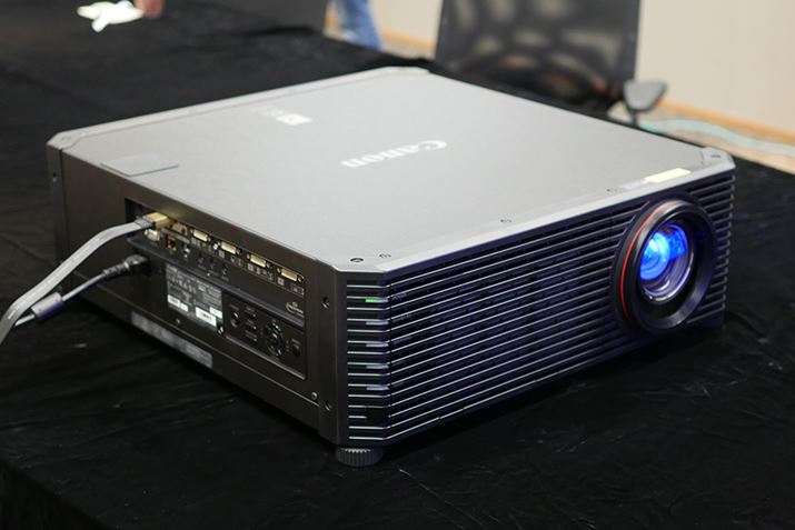 [U[̗pƖp4KvWFN^[u4K600STZv