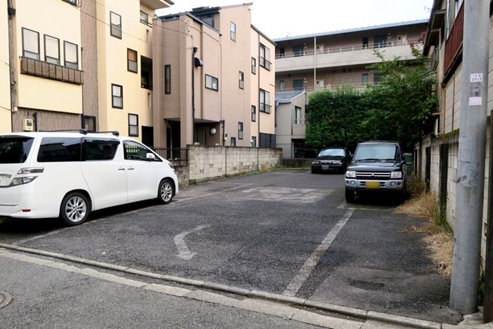 �ʐ^�́uakippa�v�̒��ԏ�B�g��Ȃ��Ԍɂ𒓎ԏ�Ƃ��đ݂��o���A�p�[�L���O�ł̖����T�[�r�X��