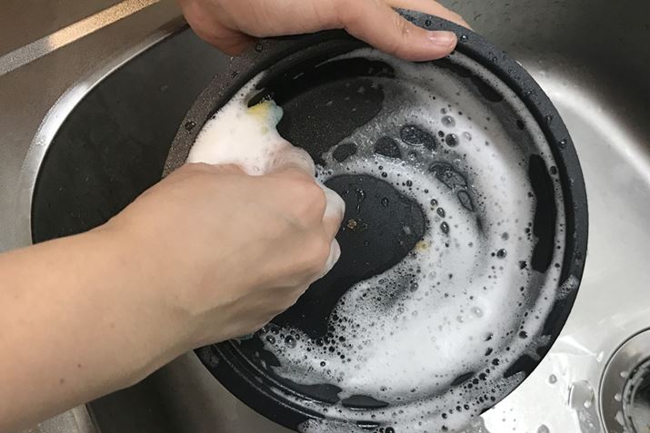 ������̃v���[�g�́A�X�|���W�ł������Ɛ􂤂����ł��ꂢ�ɂȂ�B���ʂ����Ȃ��̂Ŏ���ꂪ�y��