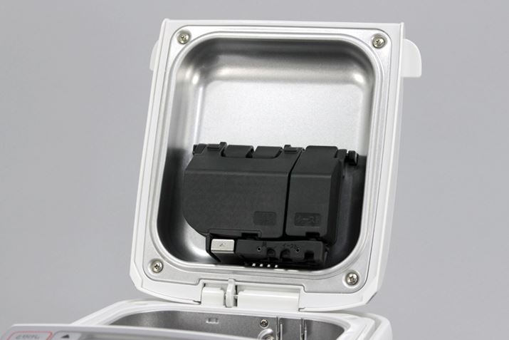 �ӂ��̓����ɂ́A��ނƃC�[�X�g�����Ă�����p�e�킪�t���Ă��܂�