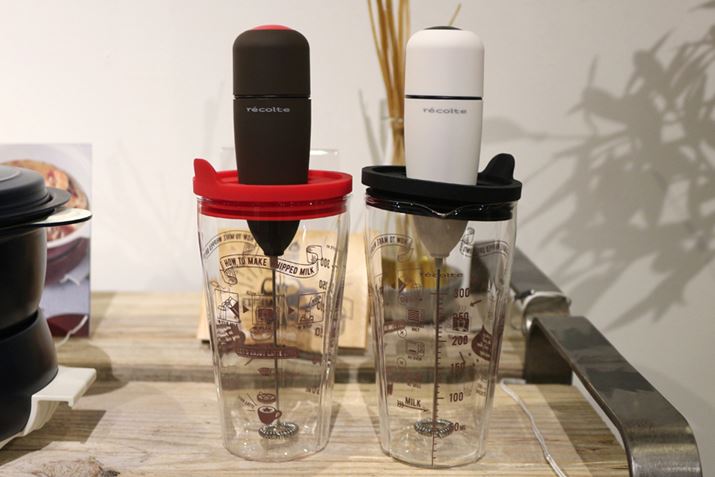 �K���X�J�b�v�͖ڐ���t���ŁA���ʂ��ЂƖڂł킩��悤�ɂȂ��Ă���