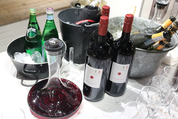 �C�x���g�����ɉ��ւƂȂ����{�[�W�����E�k�[�{�[�̃T�[�u�ɂ́A�u���C�h�f�L�����^�v������