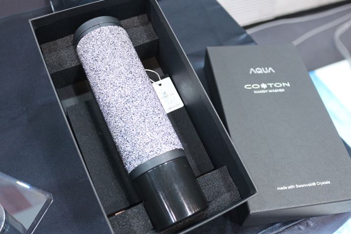 {fBɃXtXL[~l߂100胂fBi20,000~iŕʁj