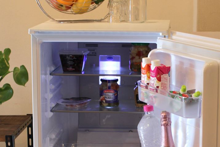 Vo[F̒IƁAO[F̔wʃplŁAsƗĂ