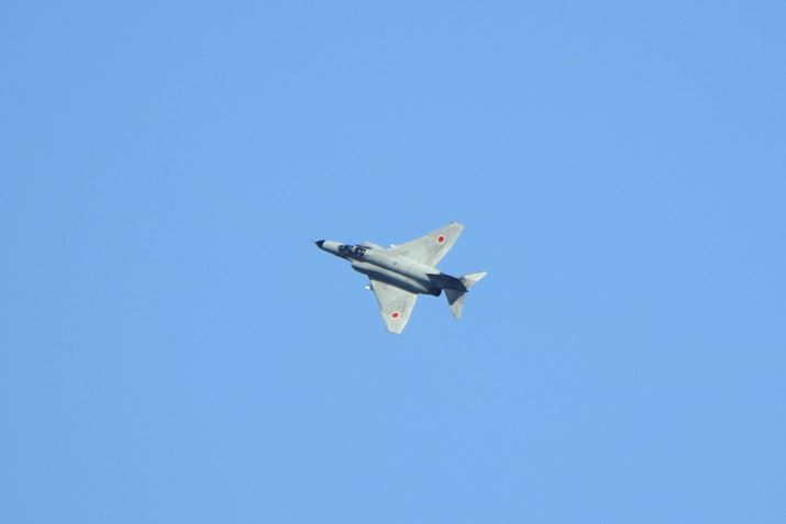 ��ɕ����{����F-4�I ����������