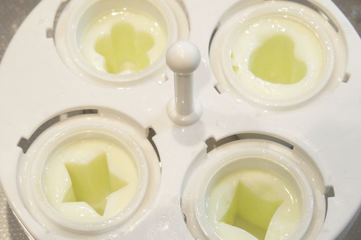 4Ƃ^Ƃ܂Bg^ʂ̌`䥂ŏオĂ܂B̎_Ō\ł