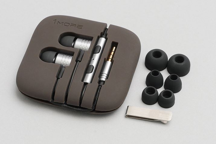 tíAVR̃Czz_[AS4TCỸC[`bvAP[uNbv