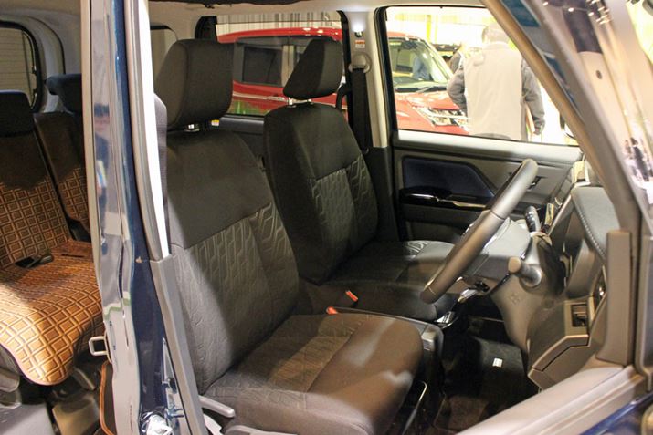 yԂɔׂĉɗ]T̂ŁA^]ȂƏȂ̊Ԃɂ͓KxȋAEH[NX[\