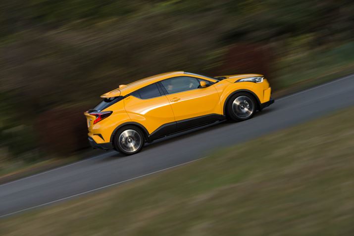 FFfy₩ȋ4WDfBCVT̃tB[ȂPĂ