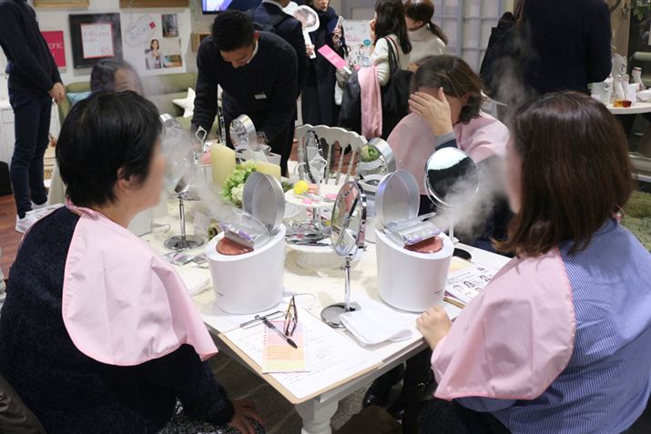 Ղ̃X`[炢ςɗтāA݂ȂC悳ȕ\łĂ܂