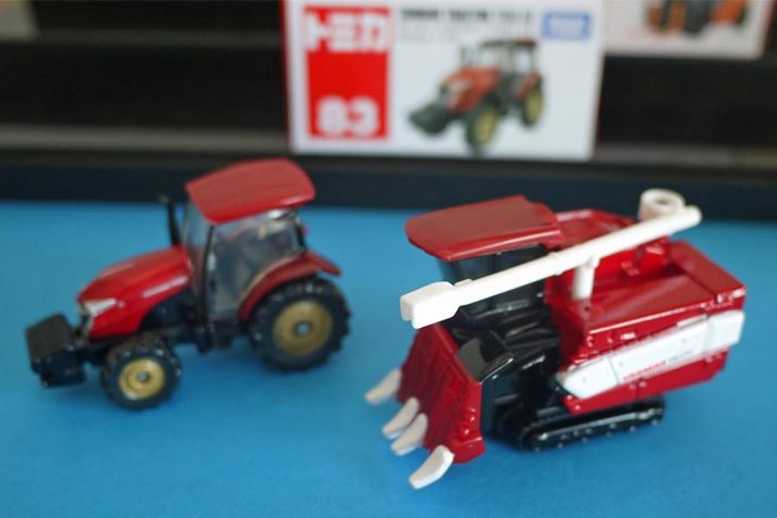 uNo.28 }[ RoC YH590vƁuNo.83 }[ gN^[ YT5113v