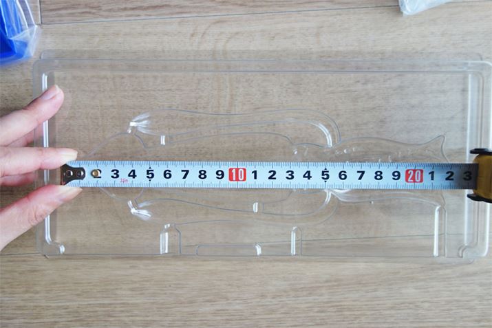 u_CIECJv̌^B23cmc̓fJc