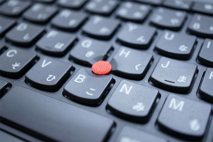 ThinkPad̏ےƂgbN|CgB^b`pbhR`h̐lȂȂł