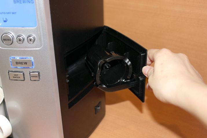 gȂق̒opJbv͖{̘̂eɂ܂Ă܂Bʃf֗̕dl