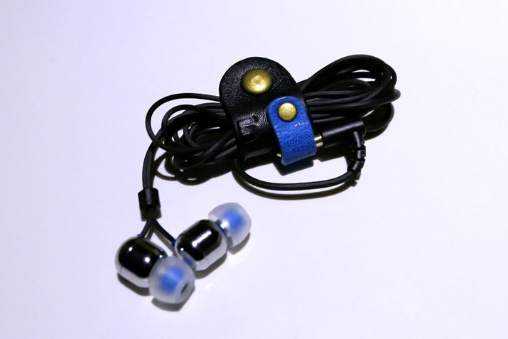 �P�[�u�����܂Ƃ߂�̂ɕ֗��Ȗ{�v���̃R�[�h���[�����t������