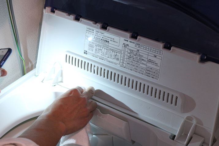 ˂ɉAɂȂĂ镔́AdȂǂŏƂ炵ă`FbN̂