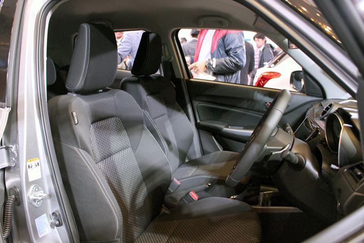 ẼT|[g傫ƂꂽtgV[gX|[eB[ȃXCtg̃LN^[ɍ̂