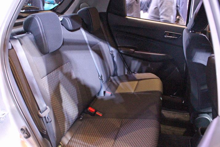 Ȃ́AOfƔrăqbv|Cg45mmꃌbO[ɂ]Tł