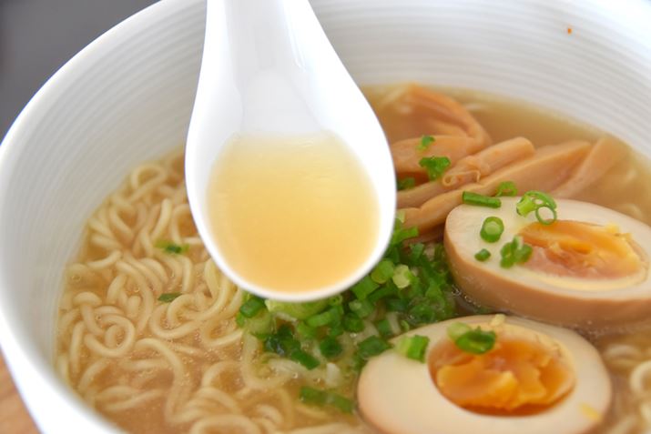 �u�݂��񖡂Ȃ̂��H�v�ƁA�s���ɂȂ�Ȃ���X�[�v������ł݂�Ɓc�c