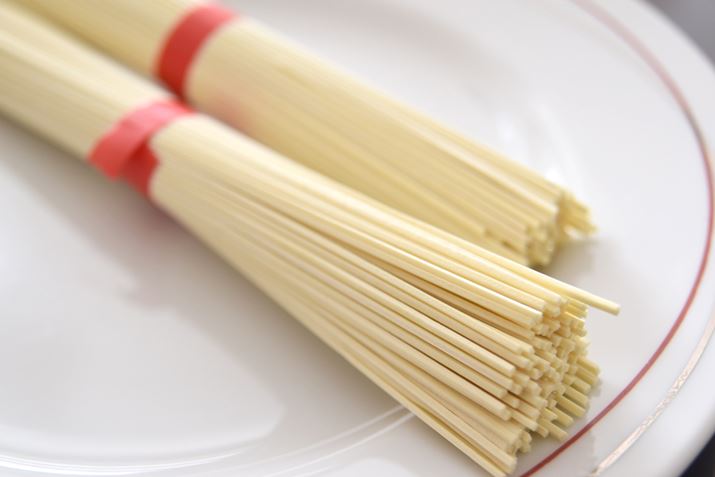 2�H���̖˂ƃX�[�v�������Ă��܂����B�v�w��J�b�v���ŐH�ׂĂ��A������������܂���