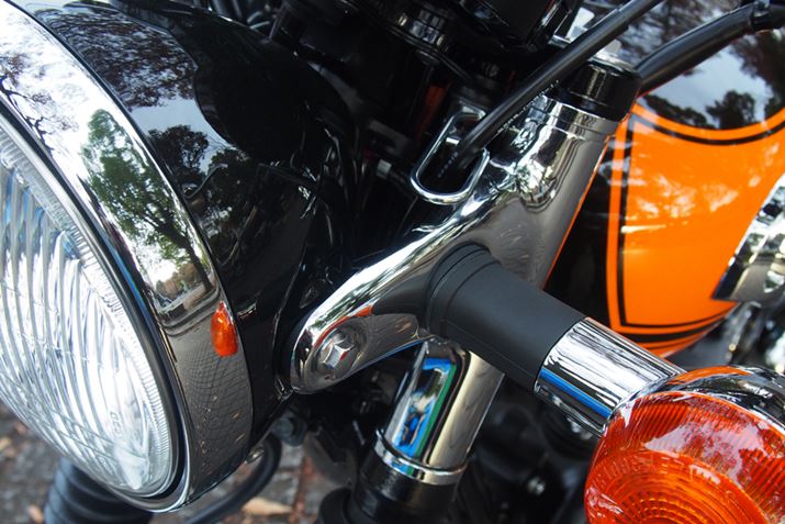 �t�����g�t�H�[�N����L�т郉�C�g�X�e�[�ɂ܂ŃN���[�����b�L���{����A�S�̂̎��������コ���Ă���