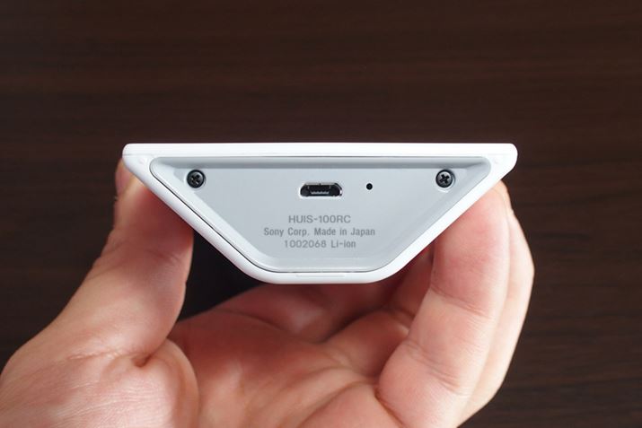 {̉ɐ݂ꂽmicroUSB|[goRŃobe[[d