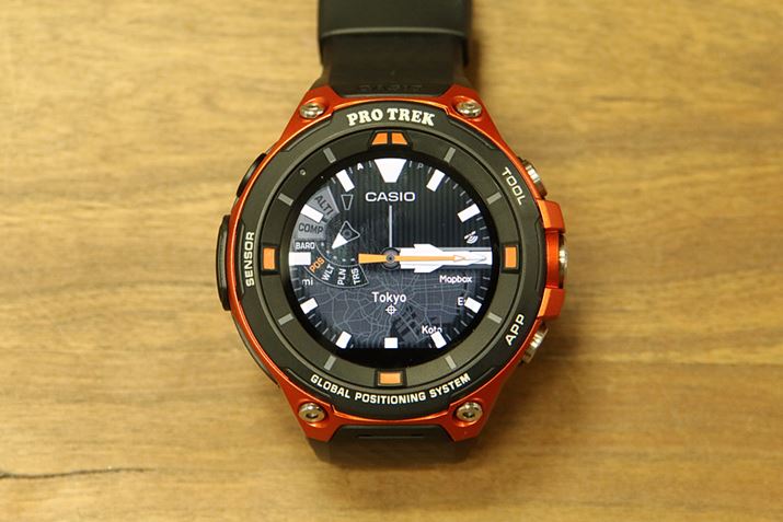 �g���x���[