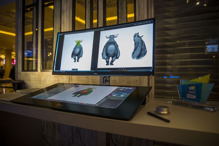 �f�B�X�v���C���y���^�u���b�g��Canvas�B�ʐ^�́uUltraSharp U3417�v�Ƒg�ݍ��킹������