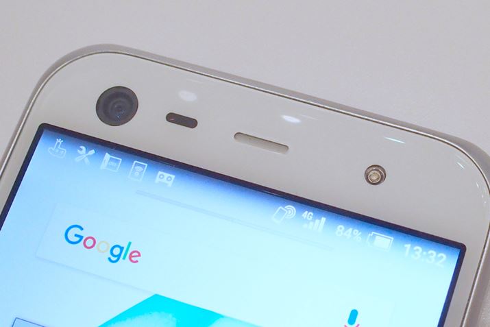 fBXvC㕔ɐ݂ꂽCJBLpYɃtbVڂƁAZtB[@\Ȃ[Ă