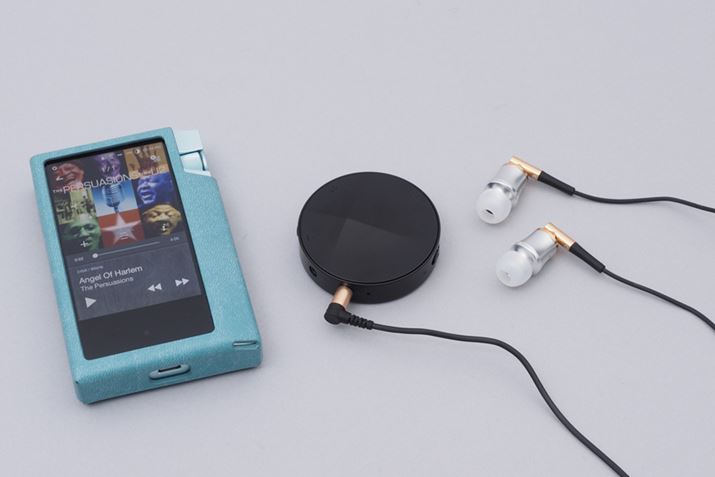 XHA-9000𗘗p΁A莝̃CzwbhzaptX HDΉfƂėpł