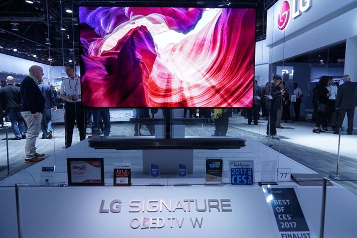 �uLG OLED W�v��65/77�^�Ŕ��\