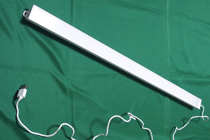 û悤LEDƖłBdɌ܂A킸140gƒyʂł