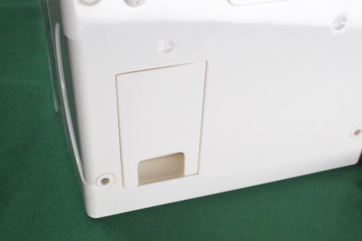 wʂɂ̓RC{bNXAɃRC܂܂