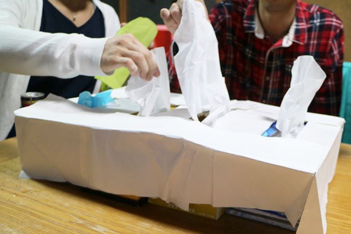 ̂̃eBbVGĂ炢li\zĂ܂