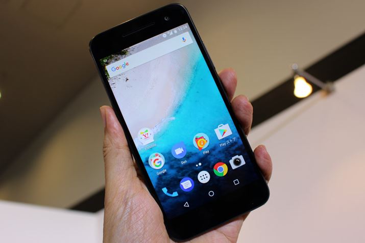 �t��HD�\���ɑΉ������5.0�^��IGZO�t���𓋍ځB�����ׂȕ\���Əȓd�͂𗼗������Ă���