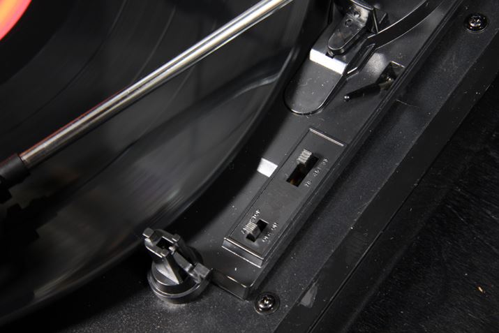 R[h̉]؂ւ@\I[gXgbv@\́AXCb`̐؂ւŃRg[`