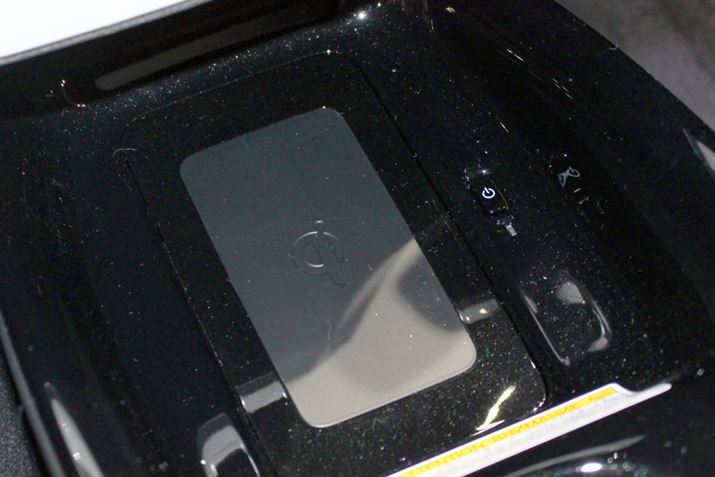 �u���������[�d�v�́uQi�i�`�[�j�v�̏[�d����I�v�V�����ŗp�ӂ���Ă���