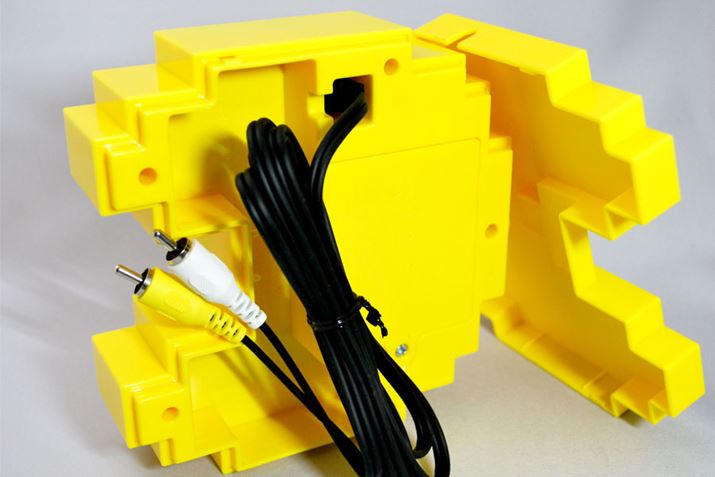 {̗JƁAR|Wbg̃P[u[Ă܂BdƂȂdrʂɃZbg܂