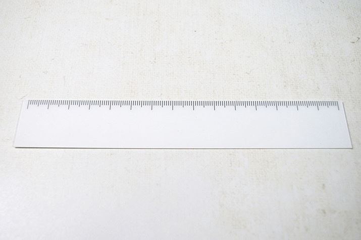 15cm�T�C�Y�̖{�́B�ق�Ƃɐ^�����I