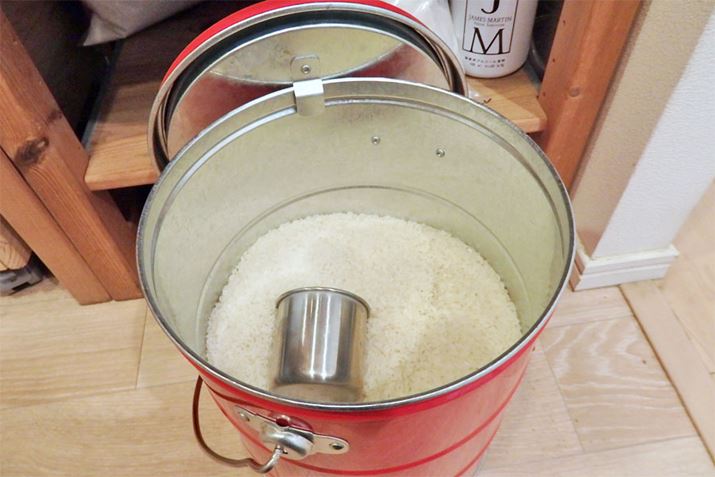 t^͓ɂtbNŖ{̂Ɉ|ĂƂłAĂ̏o̍ۂɕ֗